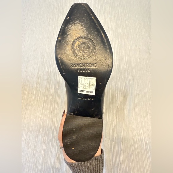 Ranch Road Sagebrush Black Cowboy Boots - Picture 11 of 12